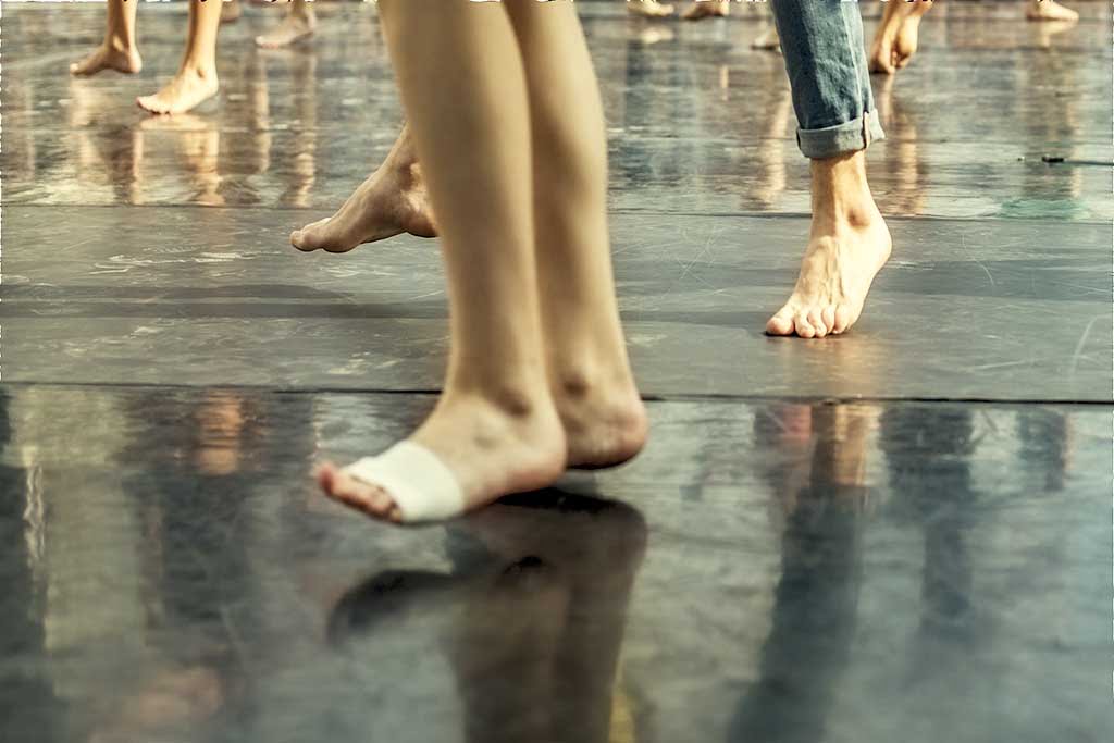 Dancing feet